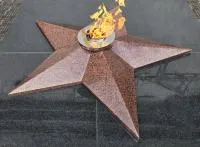Гранитная плита монтаж в Москве (518372)