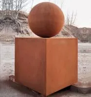 Шар — стальной куб кортен (518929) ∅ 500 мм. Москва 